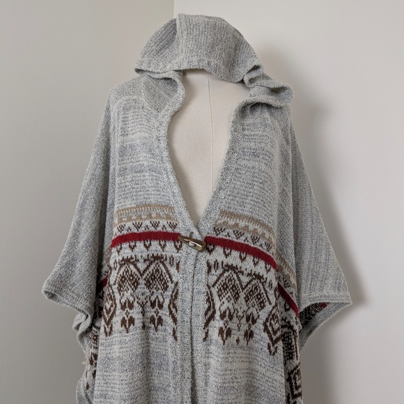 Fringe Knit Poncho Cape Hoodie Hooded Button Down open Front Abstract - Picture 4 of 11